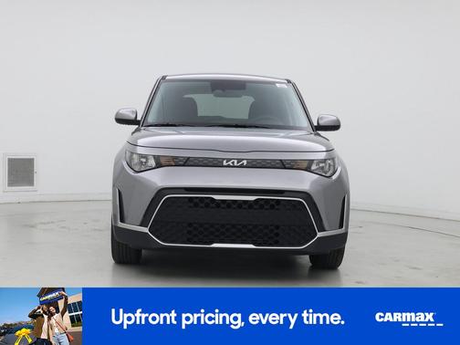 Gray 2025 Kia Soul LX
