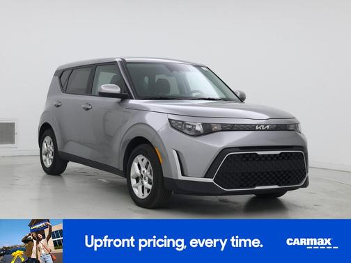Gray 2025 Kia Soul LX