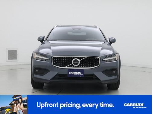 2024 Volvo V60 Cross Country B5 Plus