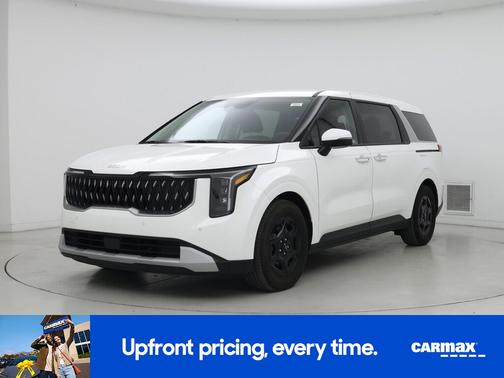 White 2025 Kia Carnival LXS