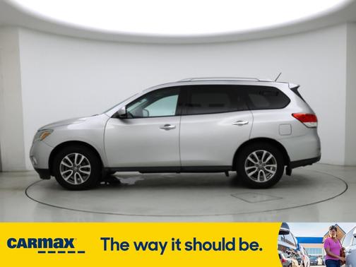 2015 Nissan Pathfinder SV
