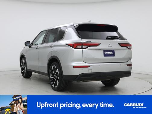 2022 Mitsubishi Outlander ES