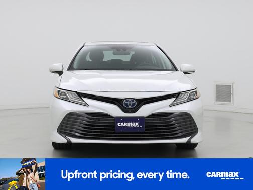 2019 Toyota Camry Hybrid XLE