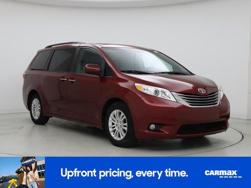 2017 Toyota Sienna XLE