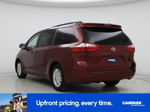 2017 Toyota Sienna XLE