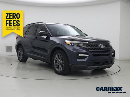 Blue 2023 Ford Explorer XLT