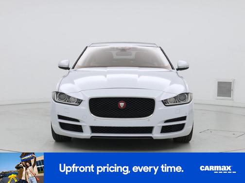 2017 Jaguar XE Prestige