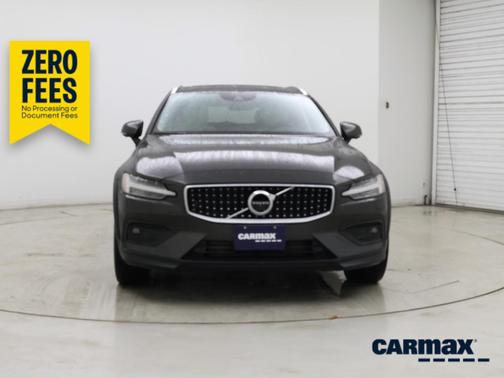 Gray 2022 Volvo V60 Cross Country T5