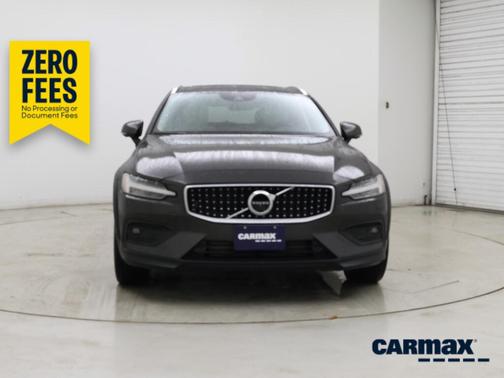 Gray 2022 Volvo V60 Cross Country T5