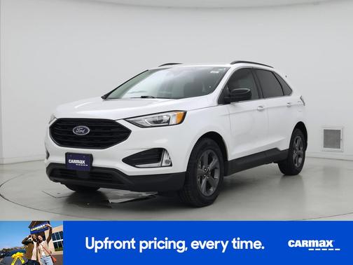 White 2022 Ford Edge SEL