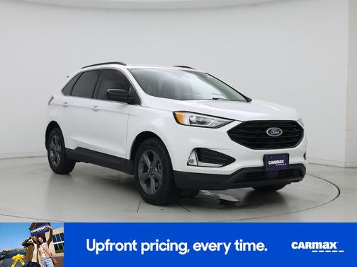 White 2022 Ford Edge SEL