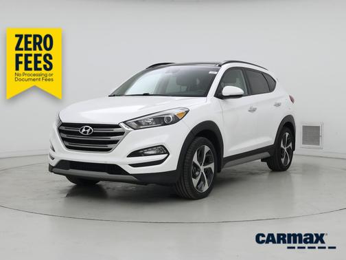 White 2018 Hyundai TUCSON Limited