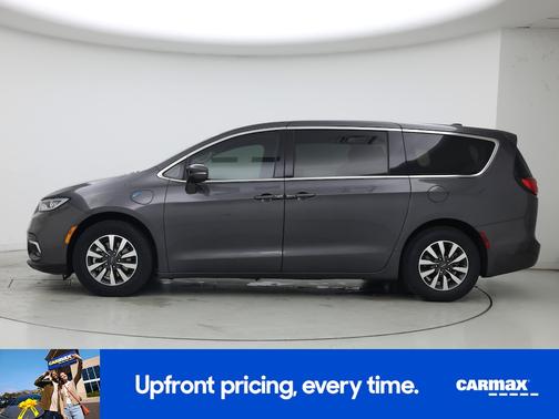 Gray 2022 Chrysler Pacifica Hybrid Touring L