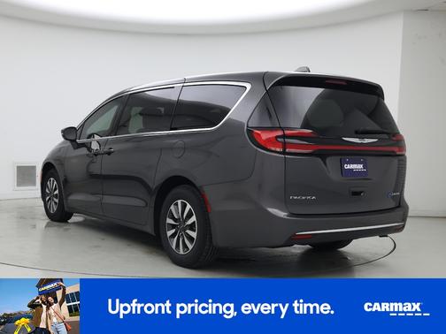 Gray 2022 Chrysler Pacifica Hybrid Touring L
