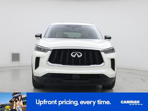White 2023 INFINITI QX60 Luxe