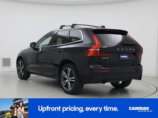Black 2020 Volvo XC60 T5 Momentum