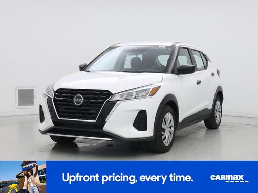 White 2021 Nissan Kicks S