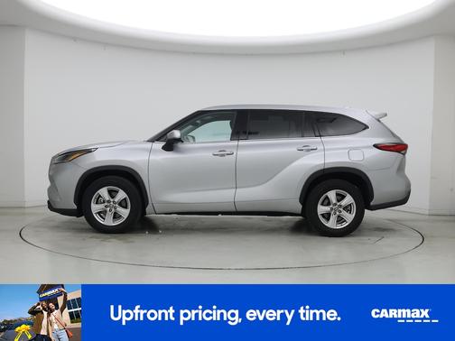 Silver 2021 Toyota Highlander LE