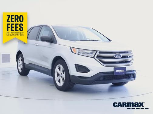 Silver 2017 Ford Edge SE