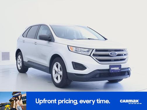 Silver 2017 Ford Edge SE