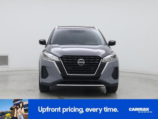 Gray 2024 Nissan Kicks SV