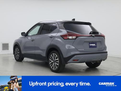 Gray 2024 Nissan Kicks SV