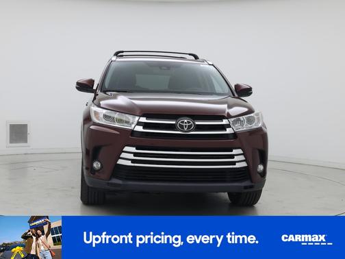 Burgundy 2017 Toyota Highlander XLE
