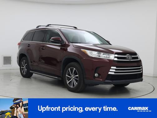 Burgundy 2017 Toyota Highlander XLE