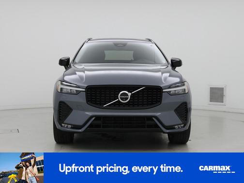 2024 Volvo XC60 B5 Plus Dark Theme