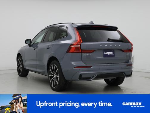 2024 Volvo XC60 B5 Plus Dark Theme