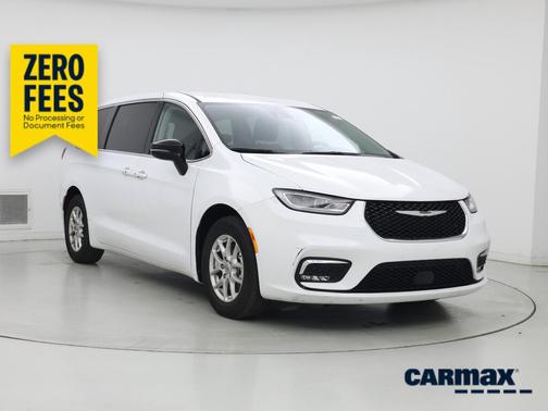 White 2024 Chrysler Pacifica Touring L