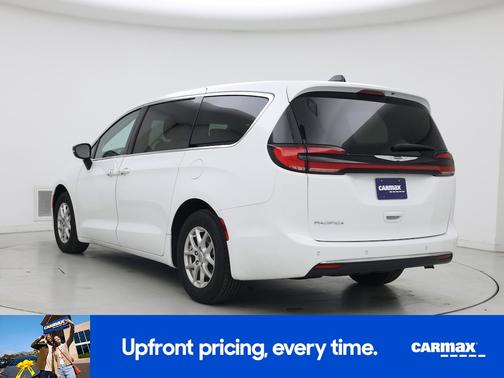 White 2024 Chrysler Pacifica Touring L