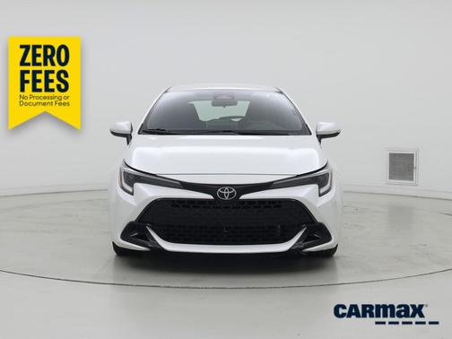 White 2023 Toyota Corolla Hatchback SE