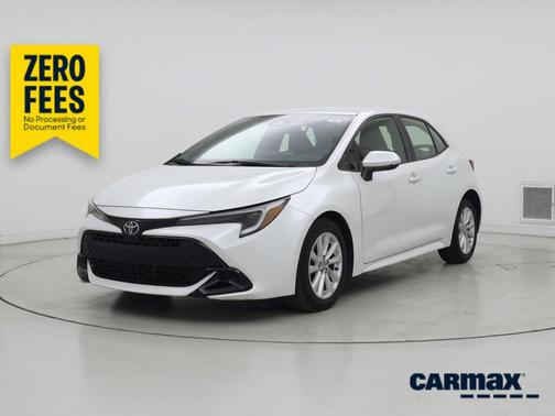 White 2023 Toyota Corolla Hatchback SE