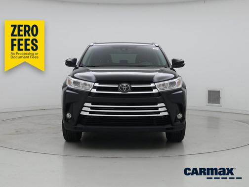 Black 2017 Toyota Highlander XLE