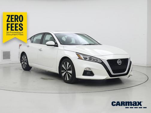 White 2021 Nissan Altima SL