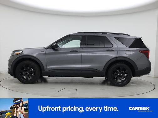 Gray 2022 Ford Explorer ST-Line