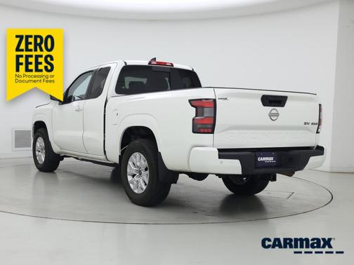 White 2024 Nissan Frontier SV