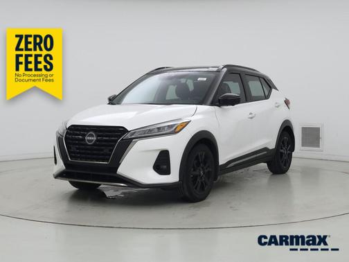White 2023 Nissan Kicks SR