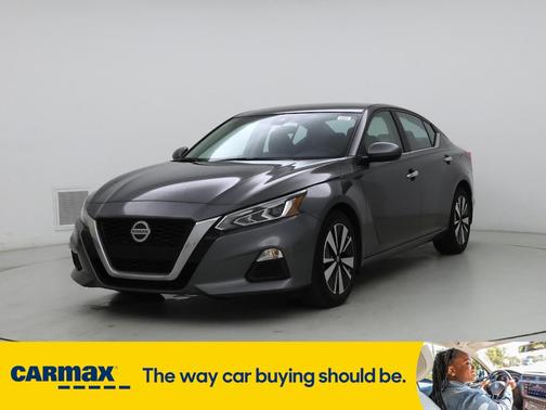 2022 Nissan Altima SV