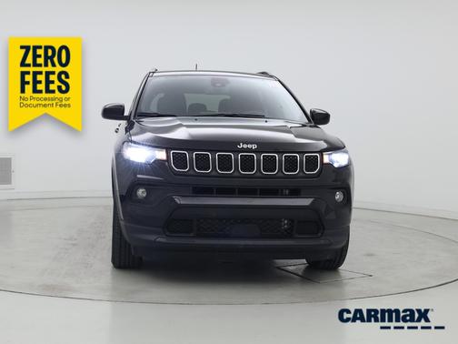 Black 2023 Jeep Compass Latitude Lux