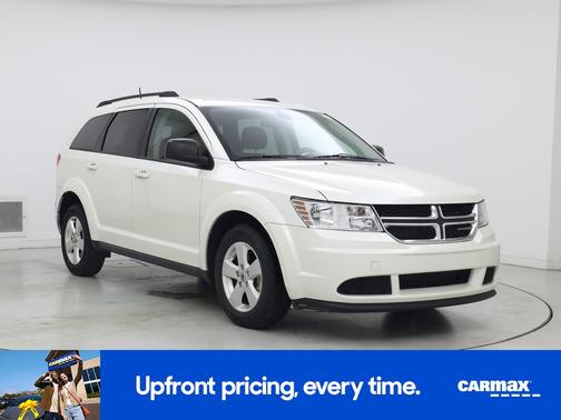 White 2018 Dodge Journey SE