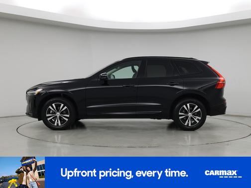 2024 Volvo XC60 B5 Core Dark Theme