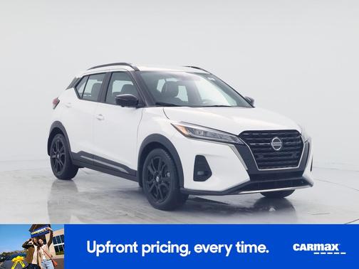 White 2021 Nissan Kicks SR