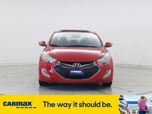 2013 Hyundai ELANTRA SE