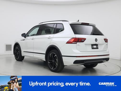 White 2022 Volkswagen Tiguan SE R-Line Black