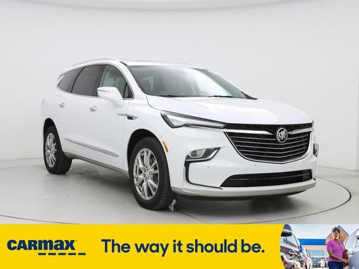 2022 Buick Enclave Essence