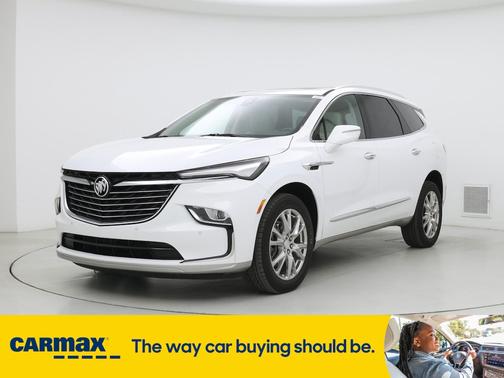 2022 Buick Enclave Essence