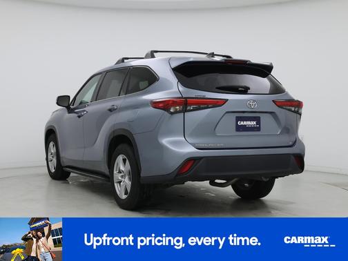 2022 Toyota Highlander LE