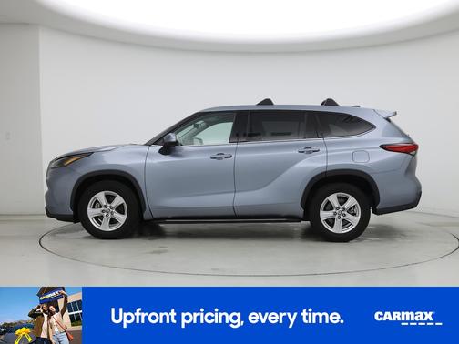 2022 Toyota Highlander LE